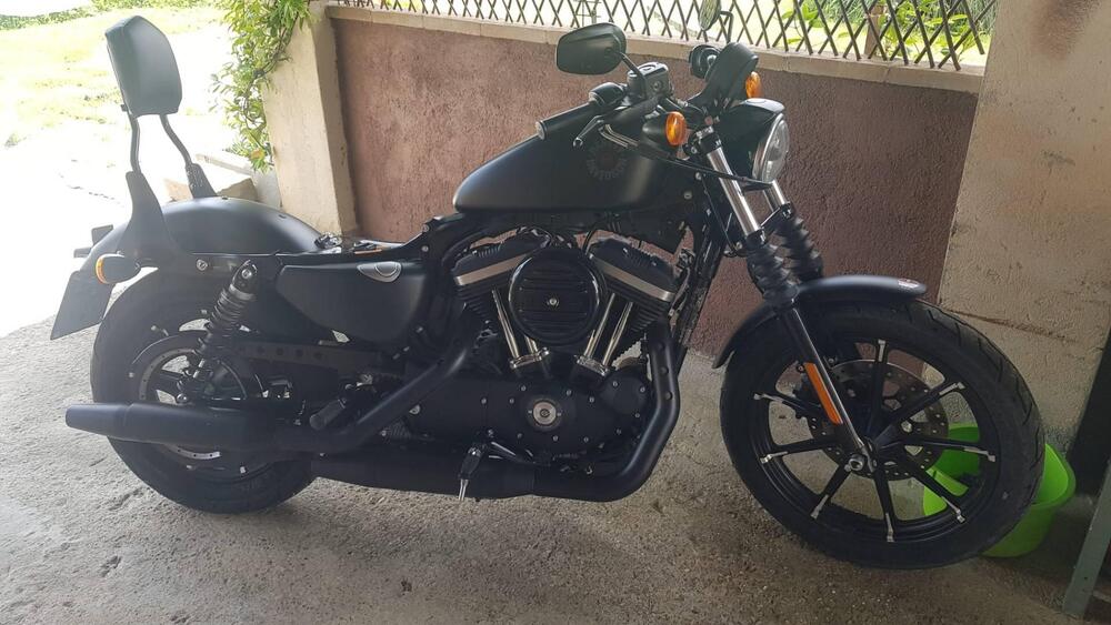 Harley-Davidson 883 Iron (2017 - 20) - XL 883N