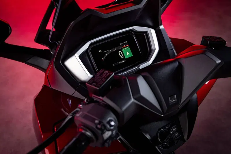 Honda Forza 350 Deluxe (2025 - 26) (4)