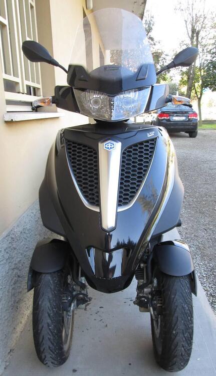 Piaggio Mp3 300 ie Yourban LT (2011 - 16) (2)