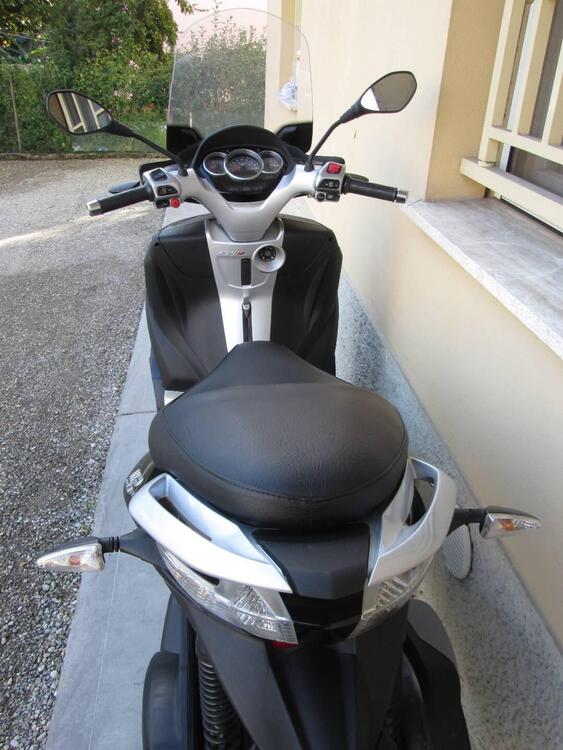 Piaggio Mp3 300 ie Yourban LT (2011 - 16) (4)