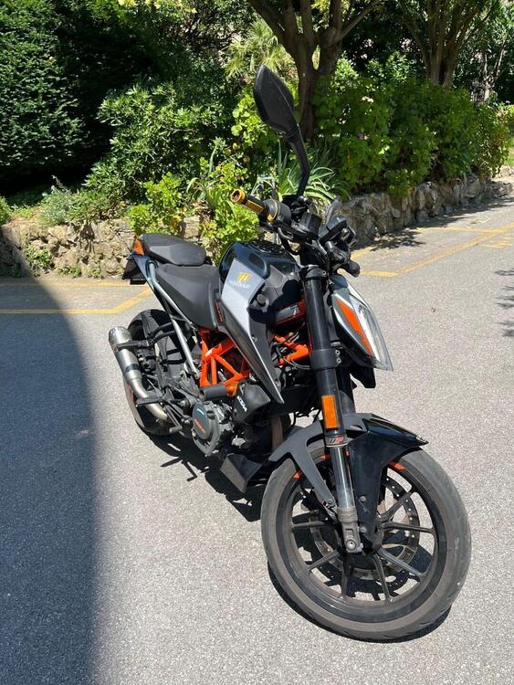 KTM 125 Duke (2021 - 23) (2)