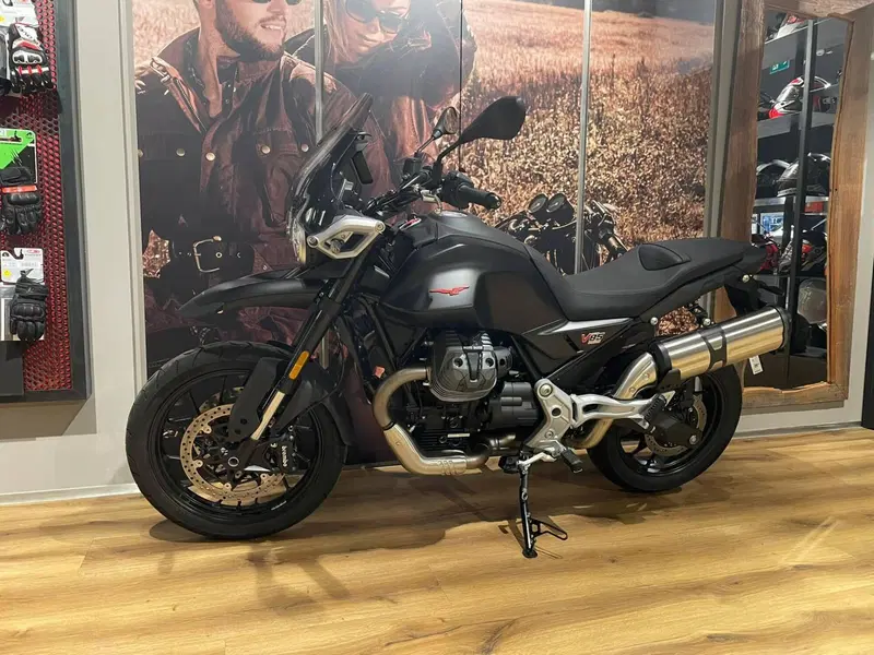 Moto Guzzi V85 Strada (2024 - 26) (2)