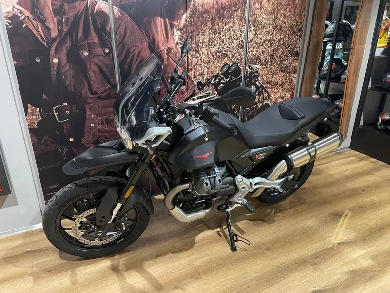 Moto Guzzi V85 Strada (2024 - 26) (3)