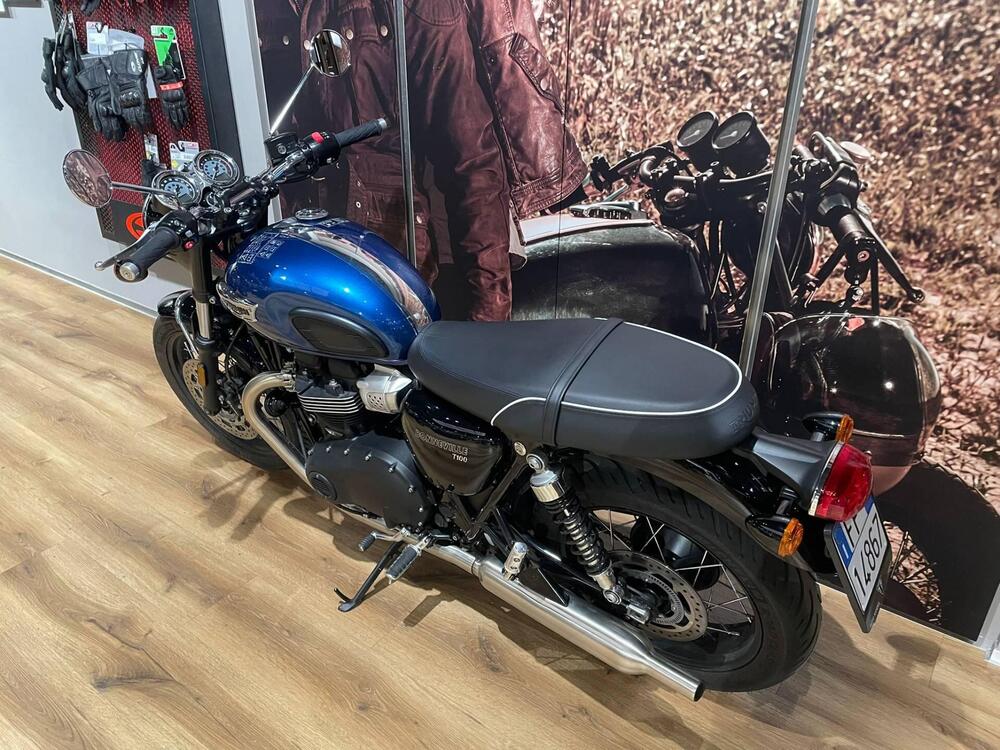 Triumph Bonneville T100 Chrome Edition (2023) (5)