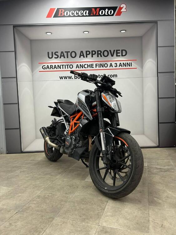 KTM 125 Duke (2024) (3)