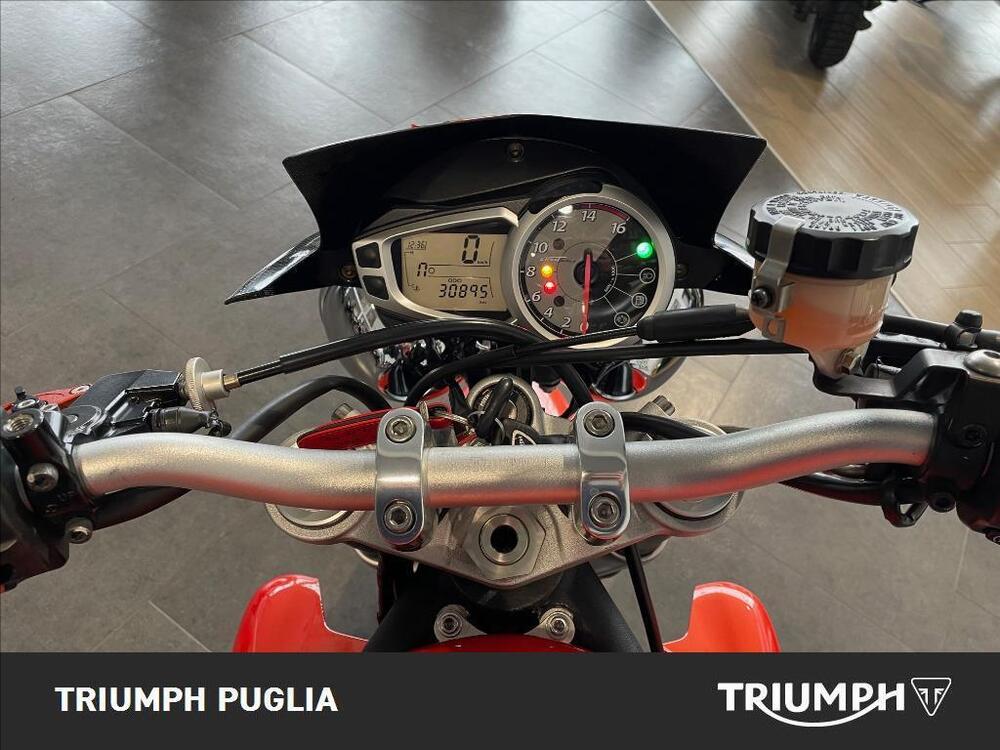 Triumph Street Triple R (2009 - 12) (3)