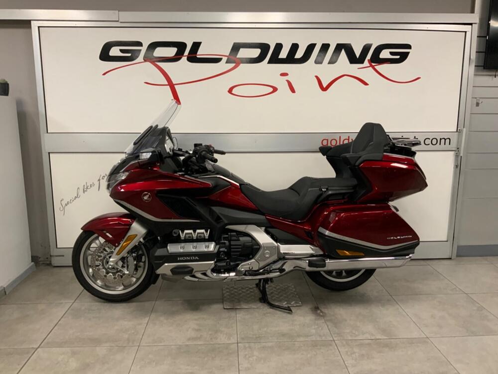 Honda GL 1800 Gold Wing Tour DCT (2021) (2)