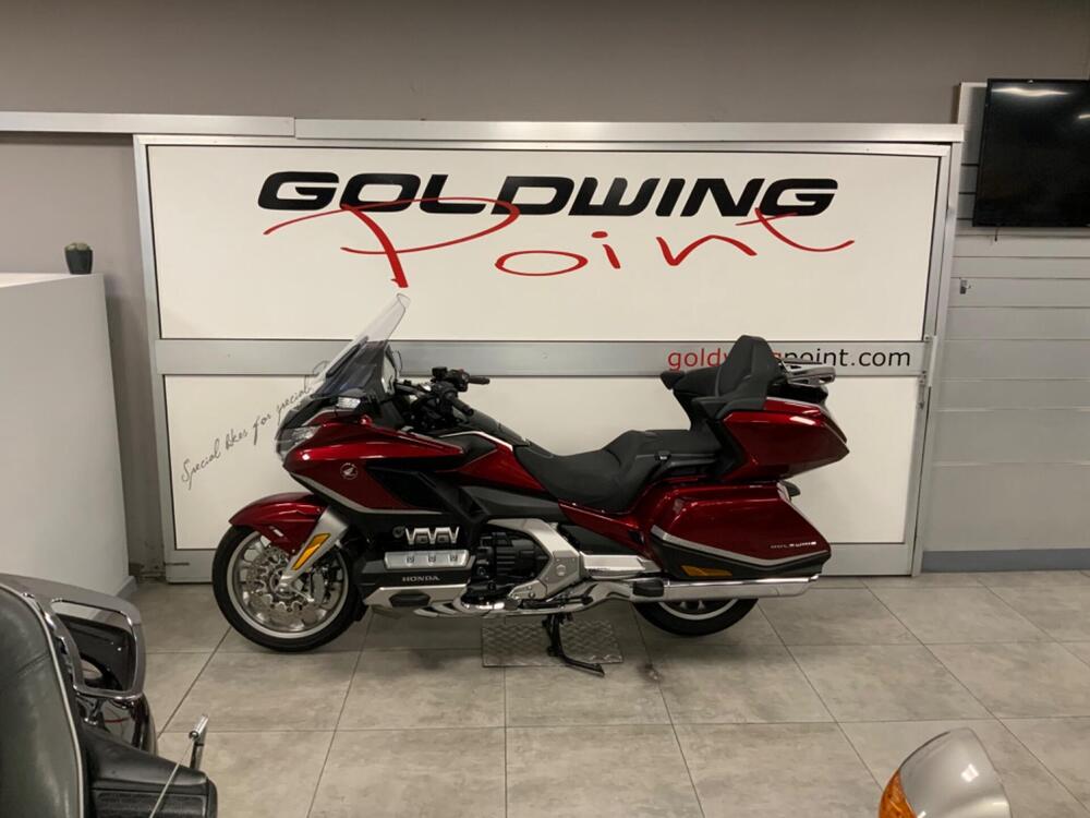 Honda GL 1800 Gold Wing Tour DCT (2021) (4)