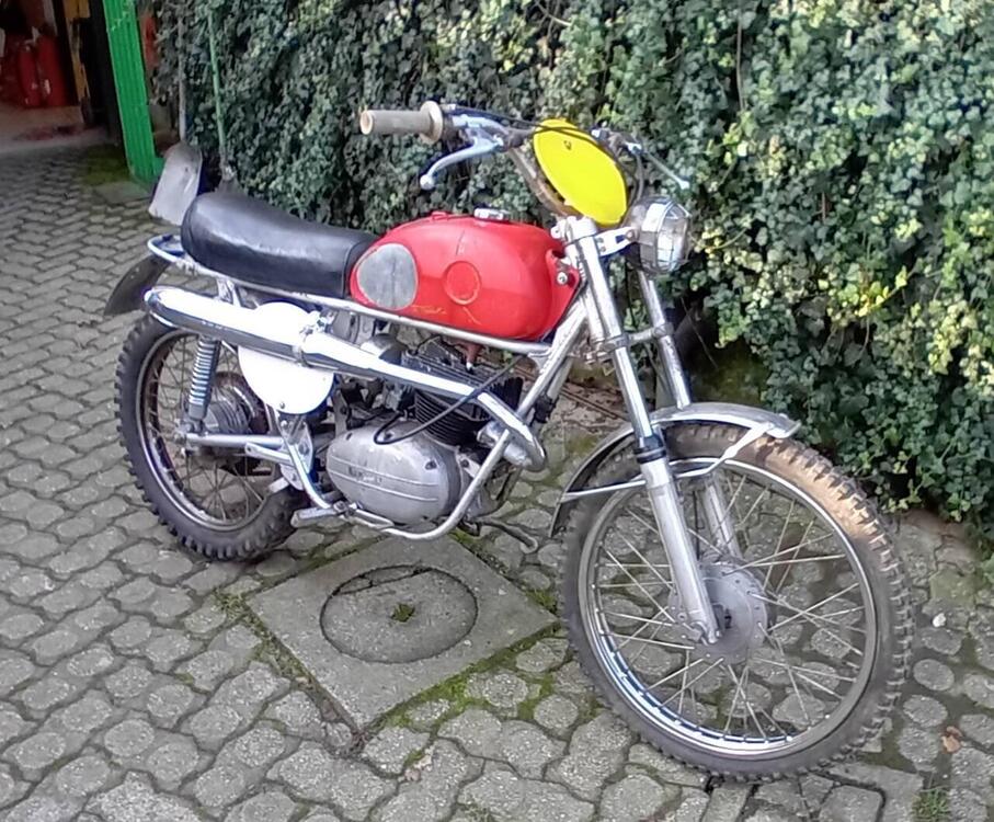 Benelli Leoncino 125 (3)