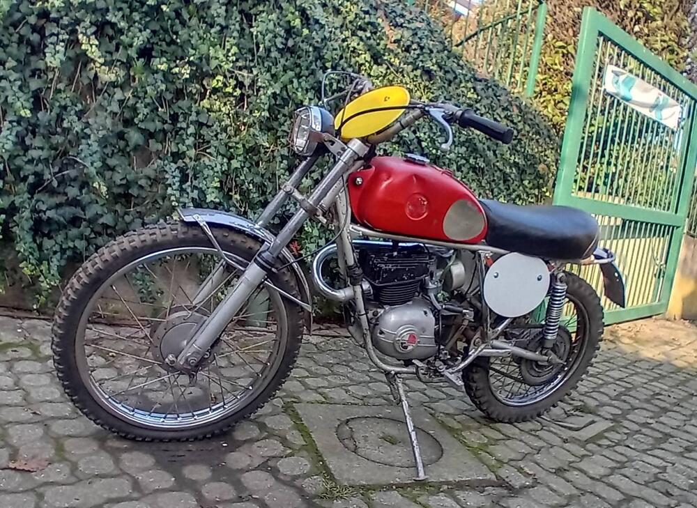 Benelli Leoncino 125 (5)