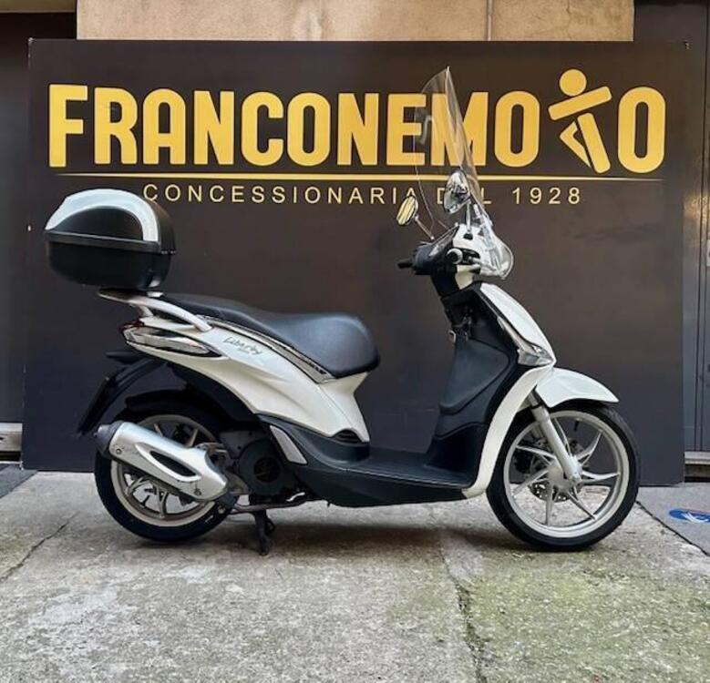 Piaggio Liberty 150 i-get ABS (2016) (3)