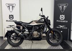 Husqvarna Svartpilen 701 Style (2019 - 20) usata