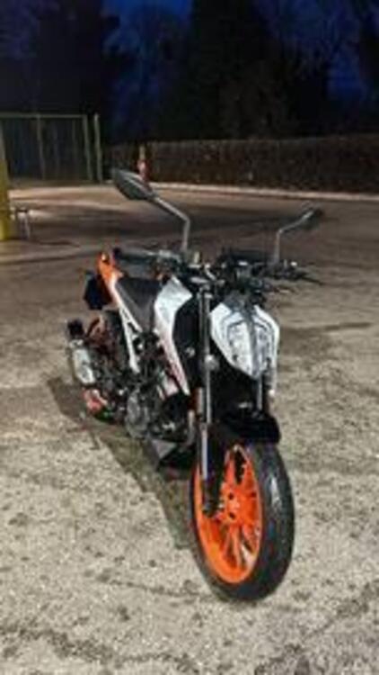 KTM 125 Duke (2024)