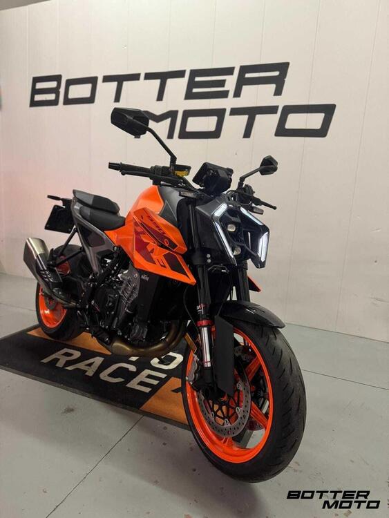 KTM 990 Duke (2024)