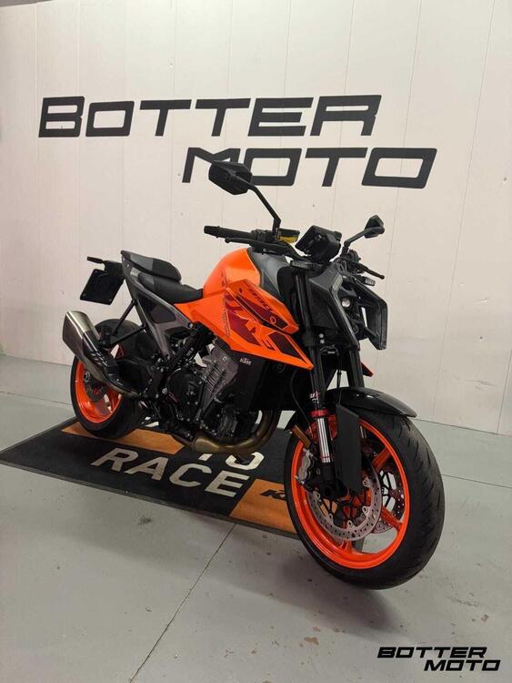 KTM 990 Duke (2024) (2)