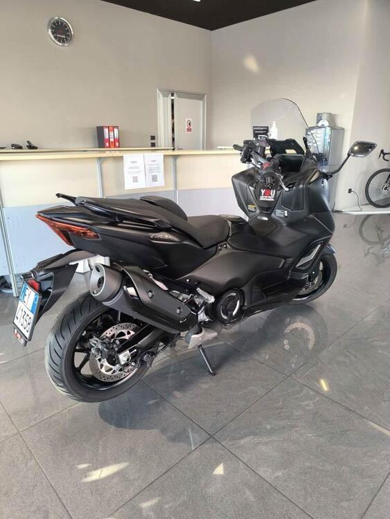 Yamaha T-Max 560 (2022 - 24) (2)