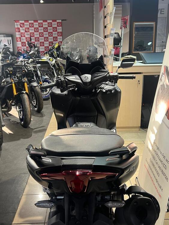 Yamaha T-Max 560 (2020 - 21) (4)