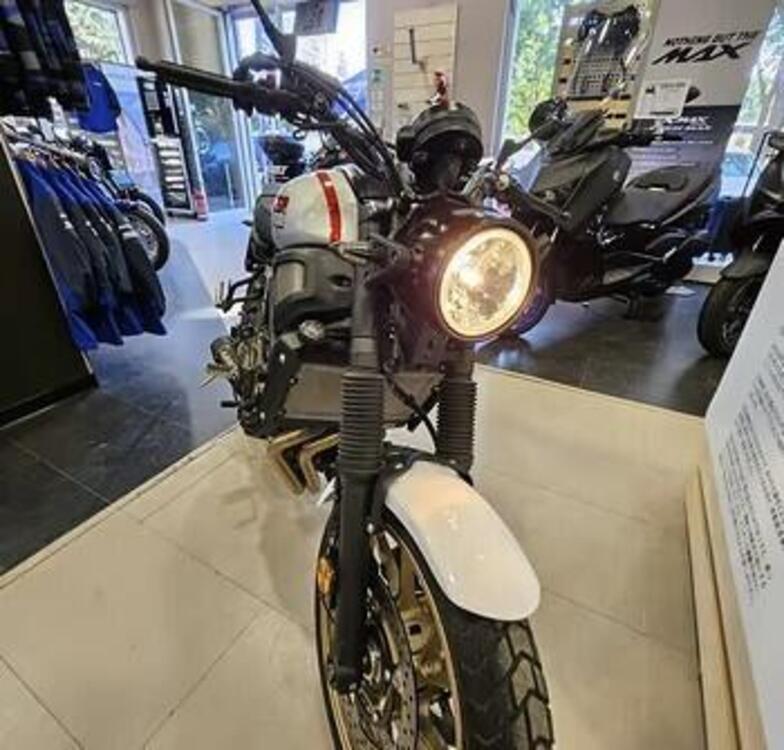 Yamaha XSR 700 XTribute (2021) (5)