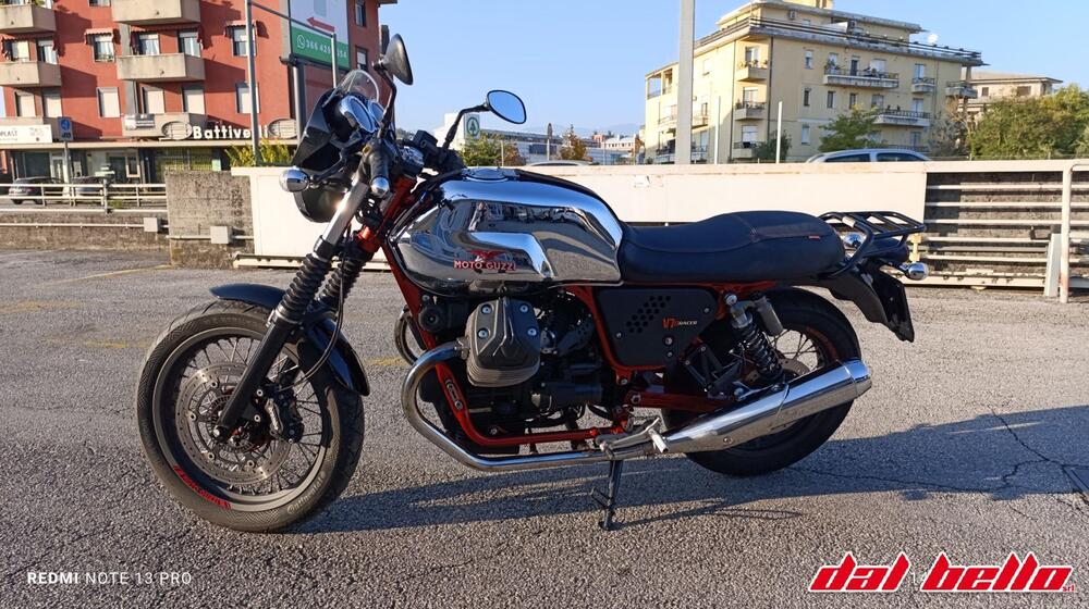 Moto Guzzi V7 II Racer (2015 - 17) (2)