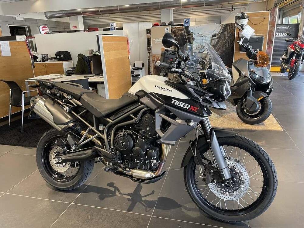 Triumph Tiger 800 XC (2015 - 17) (2)