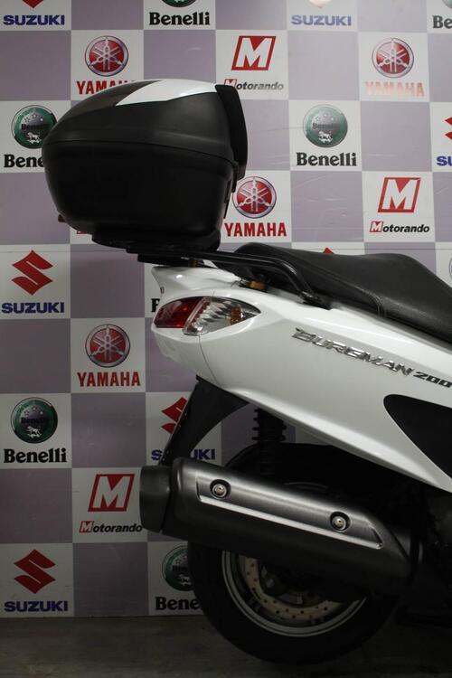 Suzuki Burgman UH 200 ABS (2014 - 16) (4)