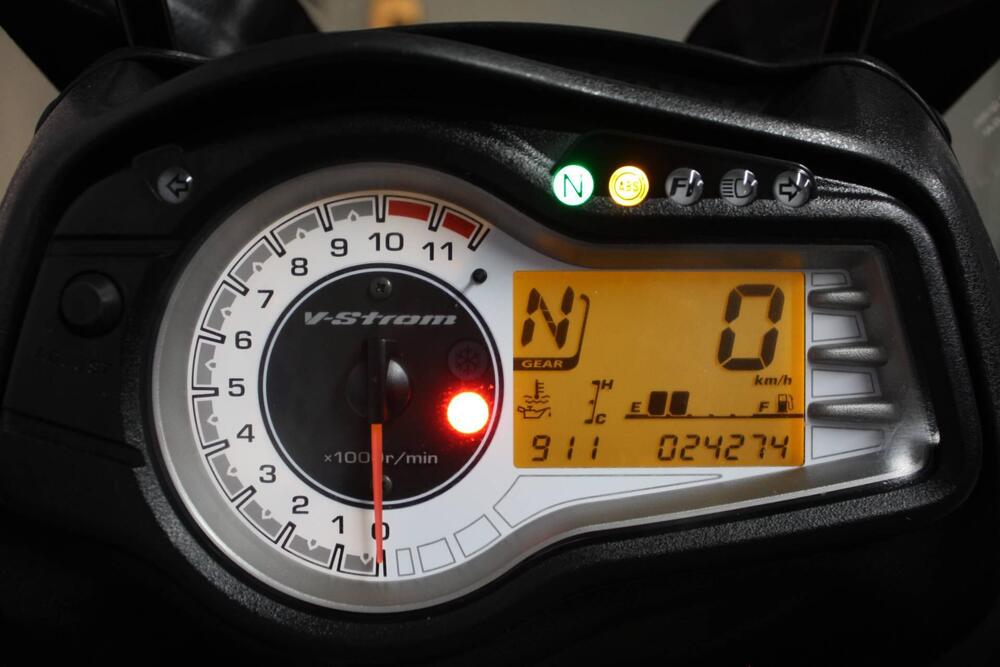 Suzuki V-Strom 650 ABS (2011 - 17) (2)