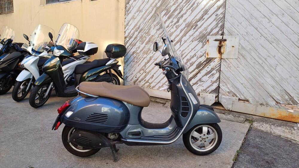 Vespa GTS 300 (2017 - 18)