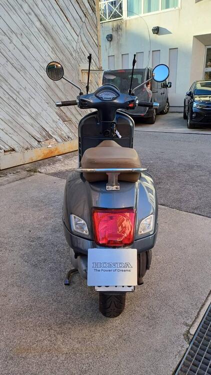 Vespa GTS 300 (2017 - 18) (4)