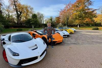 Rod Stewart costretto a vendere le supercar. La ragione? Un problema comune