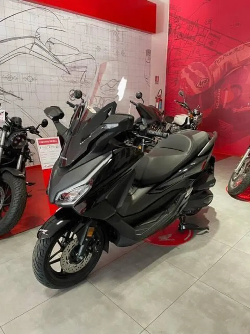 Honda Forza 350 (2025 - 26)