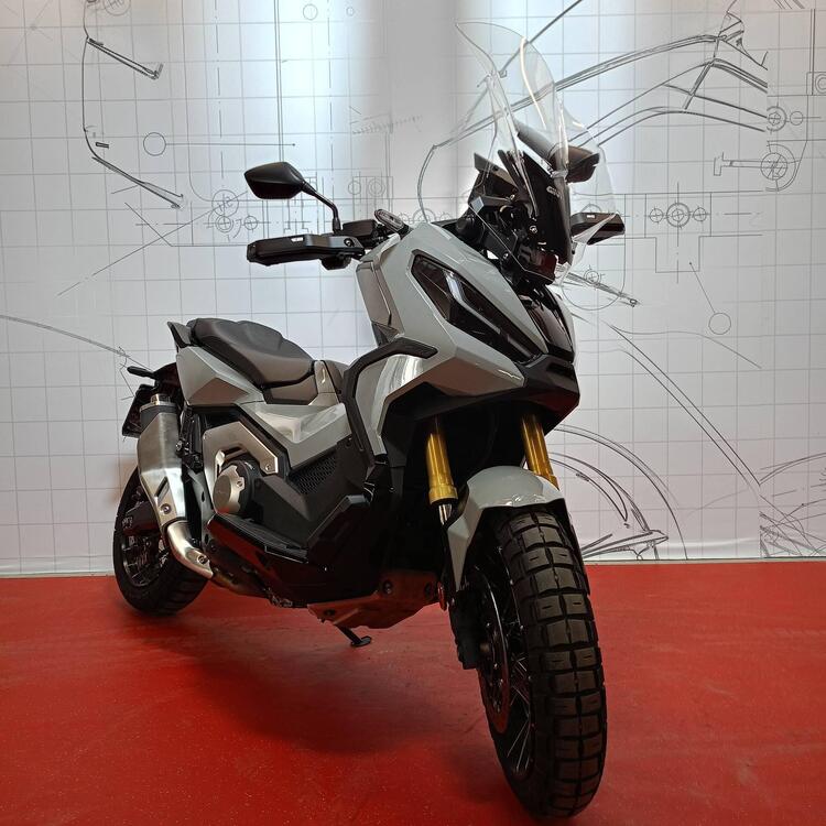 Honda X-ADV 750 DCT (2021 - 24) (4)