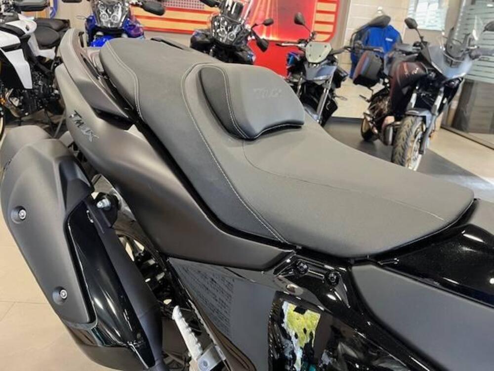 Yamaha T-Max 560 Tech Max (2022 - 24) (3)