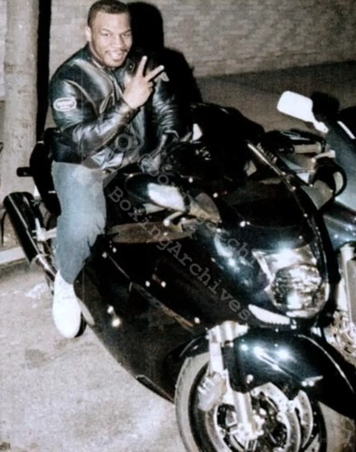 Mike Tyson: sapevate che il Campione di boxe è appassionato di moto? Dalla 748 alla Breakout [GALLERY] (2)
