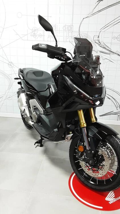 Honda X-ADV 750 DCT (2021 - 24) (2)