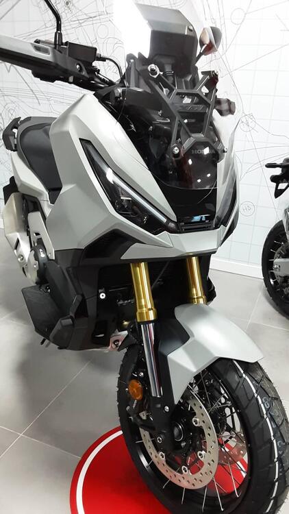 Honda X-ADV 750 DCT (2021 - 24) (3)