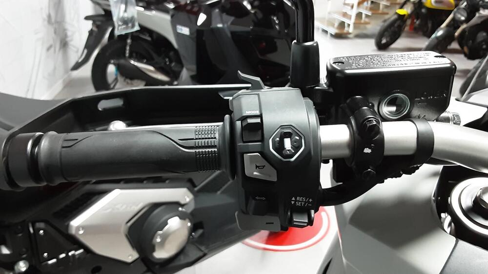 Honda X-ADV 750 DCT (2021 - 24) (5)