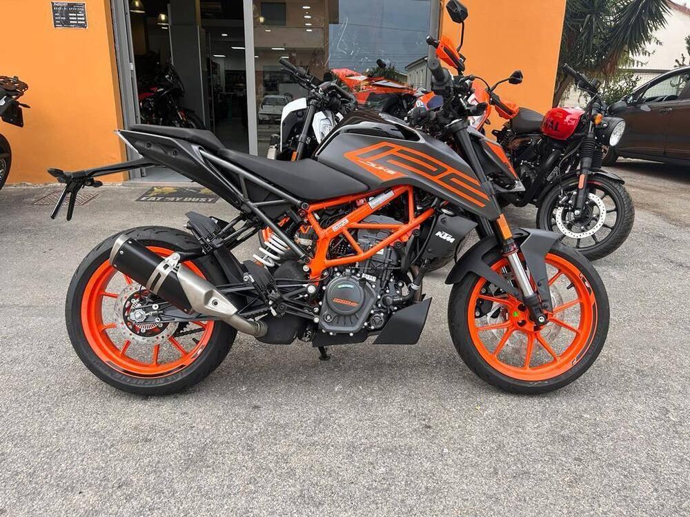 KTM 125 Duke (2021 - 23) (2)