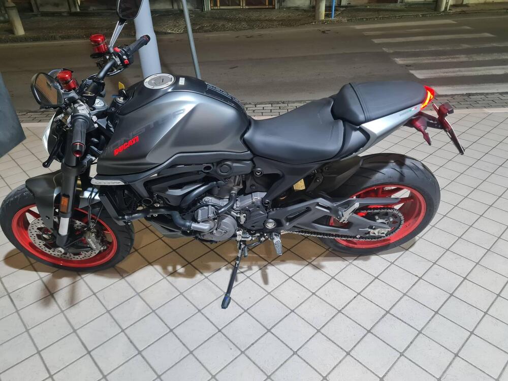 Ducati Monster 937 + (2021 - 24) (2)