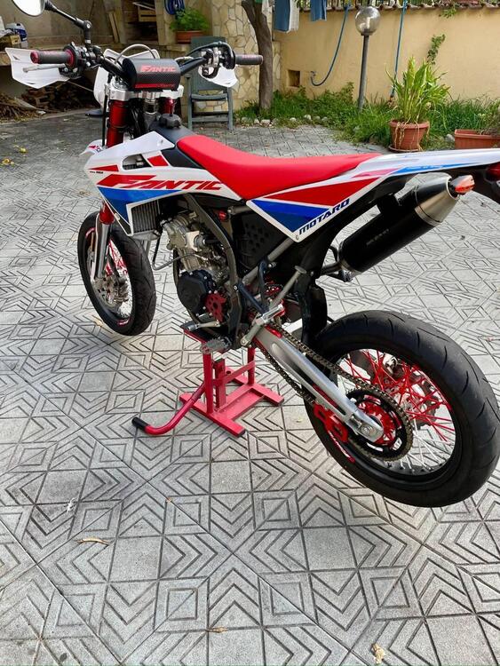 Fantic Motor Motard 125 Casa 4t (2019) (4)