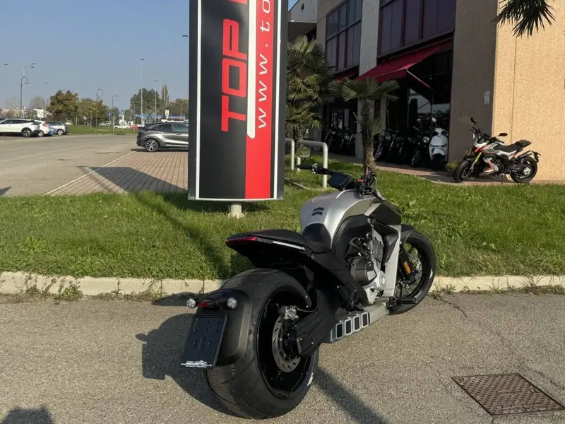 Benda Motorcycles LFC 700 (2024 - 26) (4)