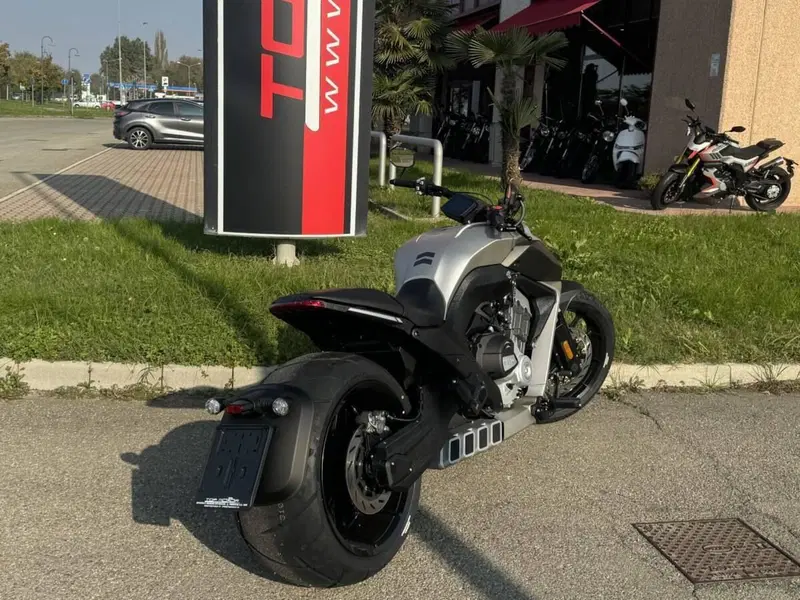 Benda Motorcycles LFC 700 (2024 - 26) (10)