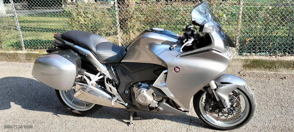 Honda VFR 1200 F DCT ABS (2010 - 16)