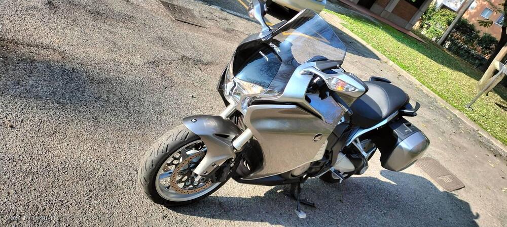 Honda VFR 1200 F DCT ABS (2010 - 16) (2)