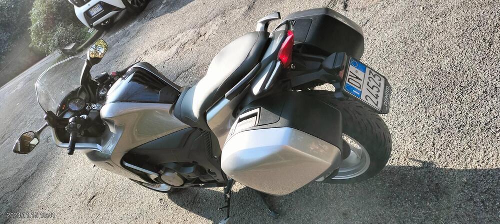 Honda VFR 1200 F DCT ABS (2010 - 16) (3)