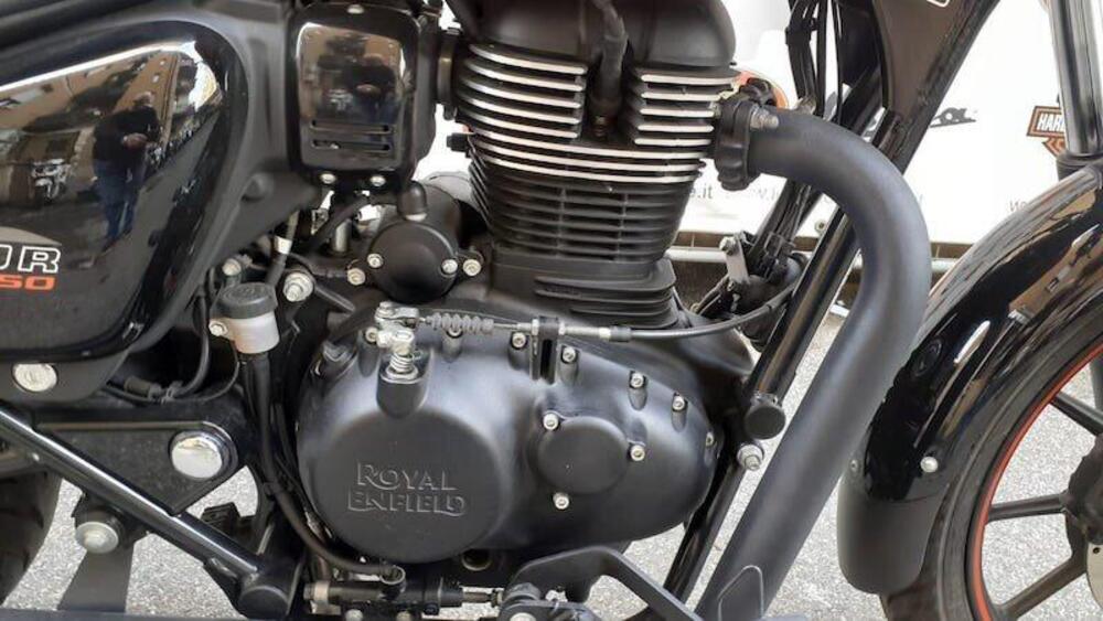 Royal Enfield Meteor 350 Fireball (2021 - 24) (5)