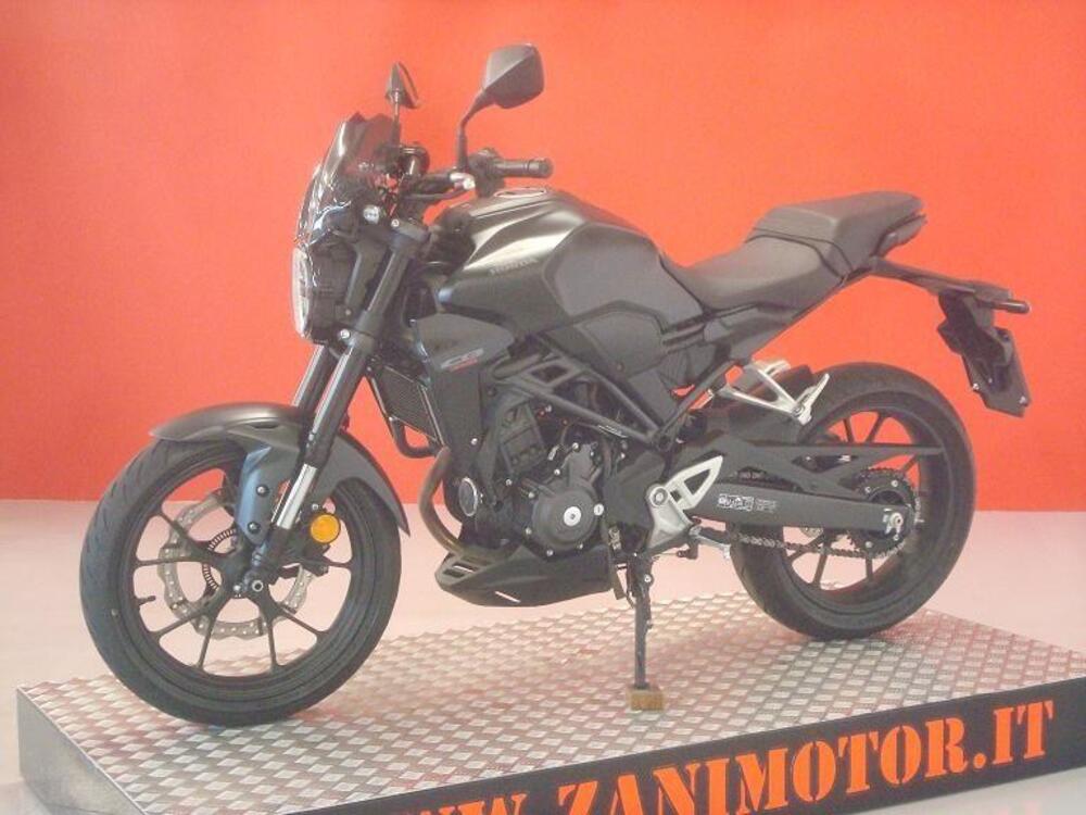 Honda CB 300 R (2022 - 24) (4)