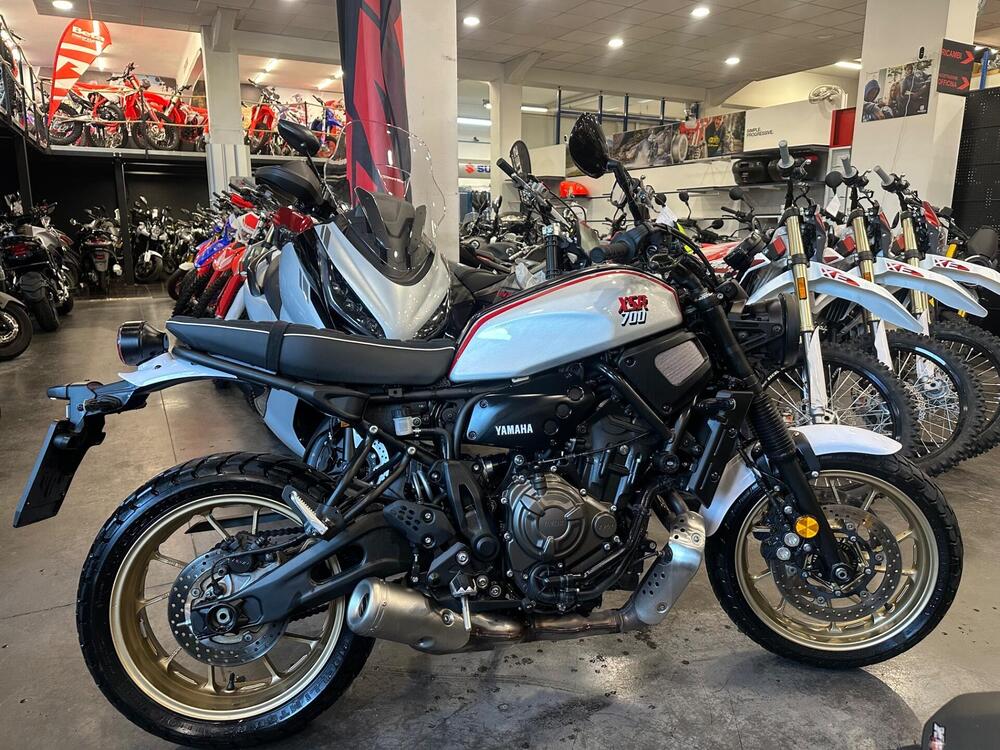 Yamaha XSR 700 XTribute (2022 - 24) (5)