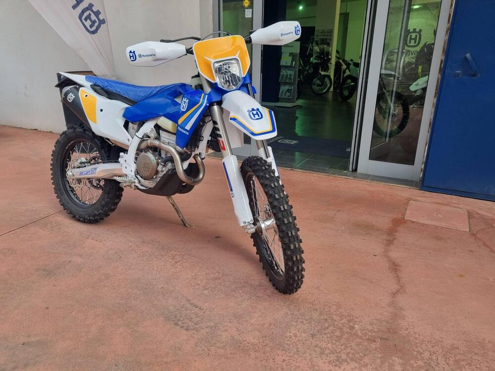 Husqvarna FE 350 Heritage (2025) (4)