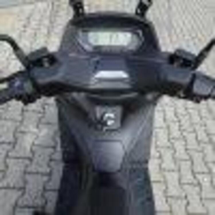 Kymco Skytown 125i (2024) (4)