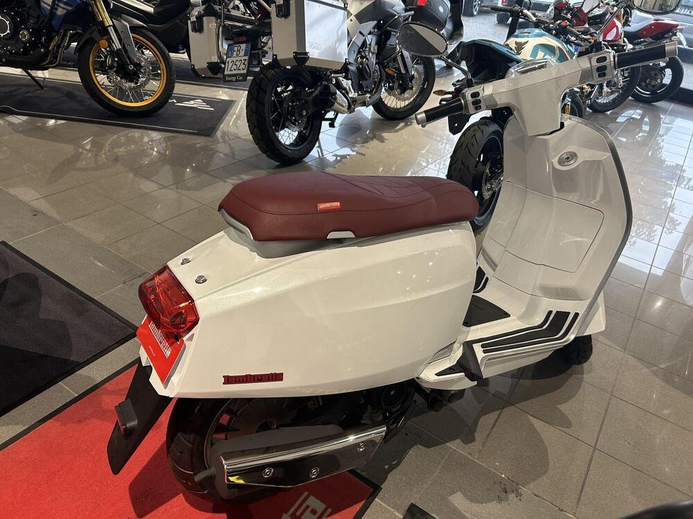 Lambretta V 50 Special (2021 - 24) (4)